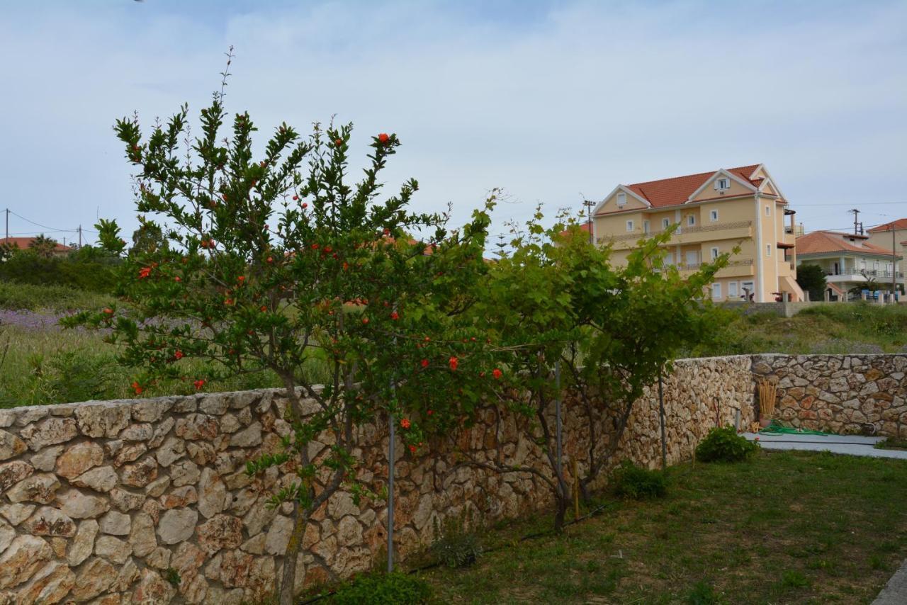 Lotus Sea View Studio Apartment 2 Lixouri Luaran gambar